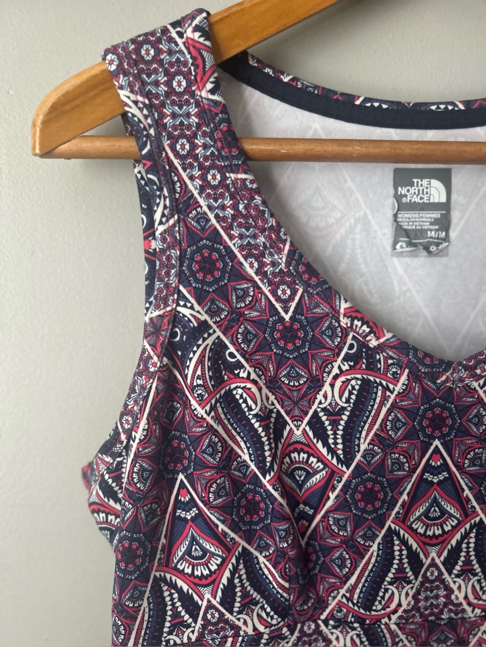 Th North Face dress - Picture 3 of 13